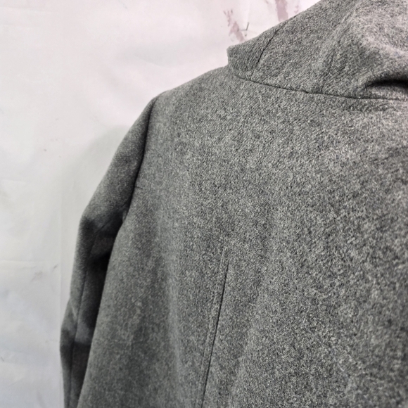 J Crew Coat Womens Medium 8 Gray Wool Blend Vail Parka Pea Zip Faux Fur Hood - Picture 8 of 13